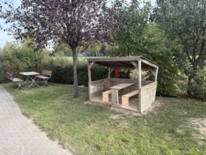 Eine Sitzecke im Garten